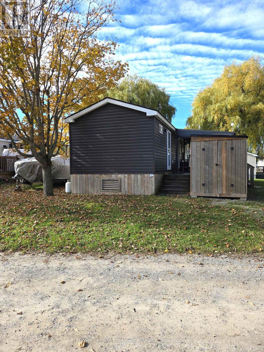 9 Cherry Beach Lane, Prince Edward County, ON photo 16