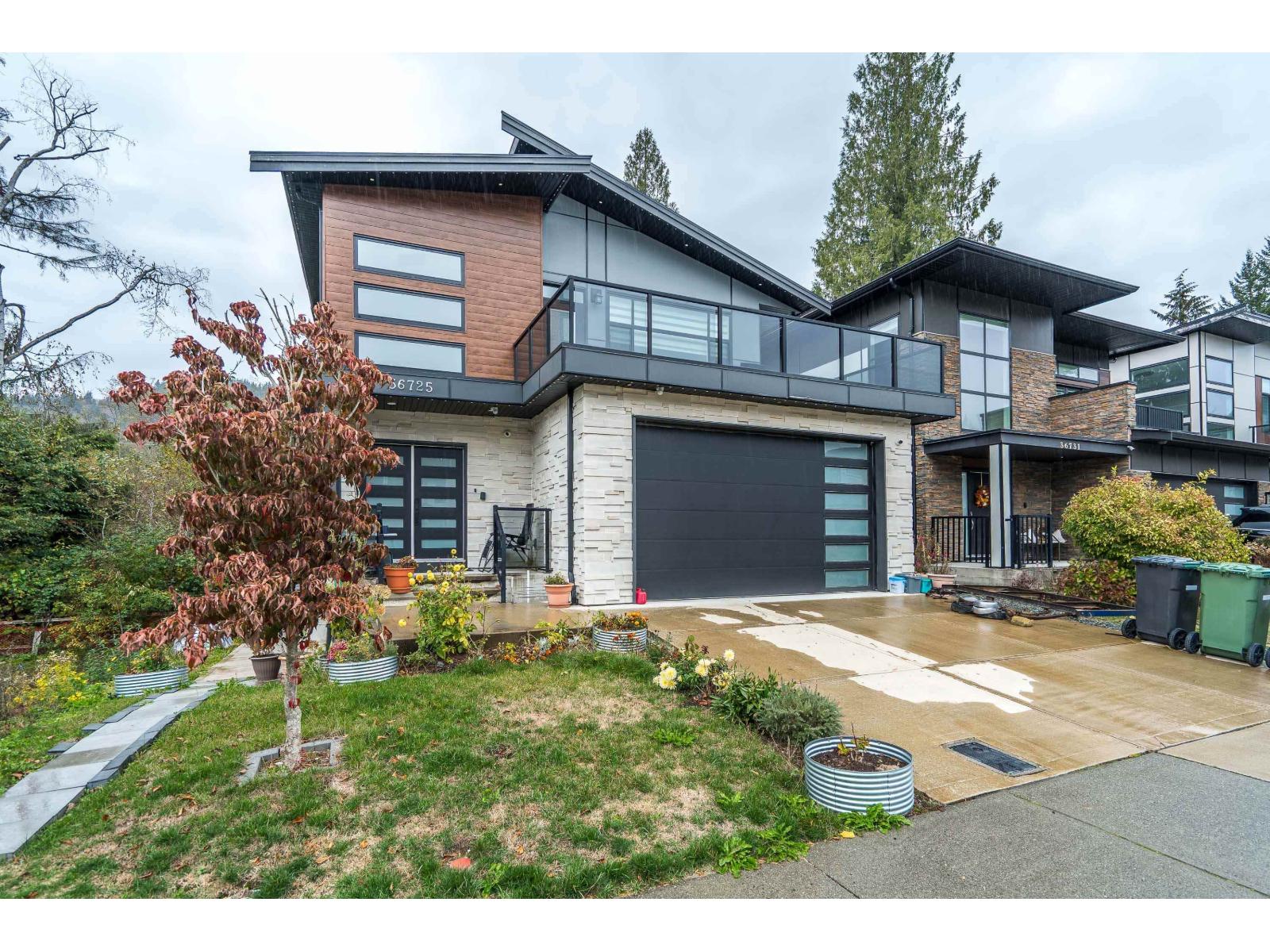 36725 CARL CREEK Crescent, Abbotsford