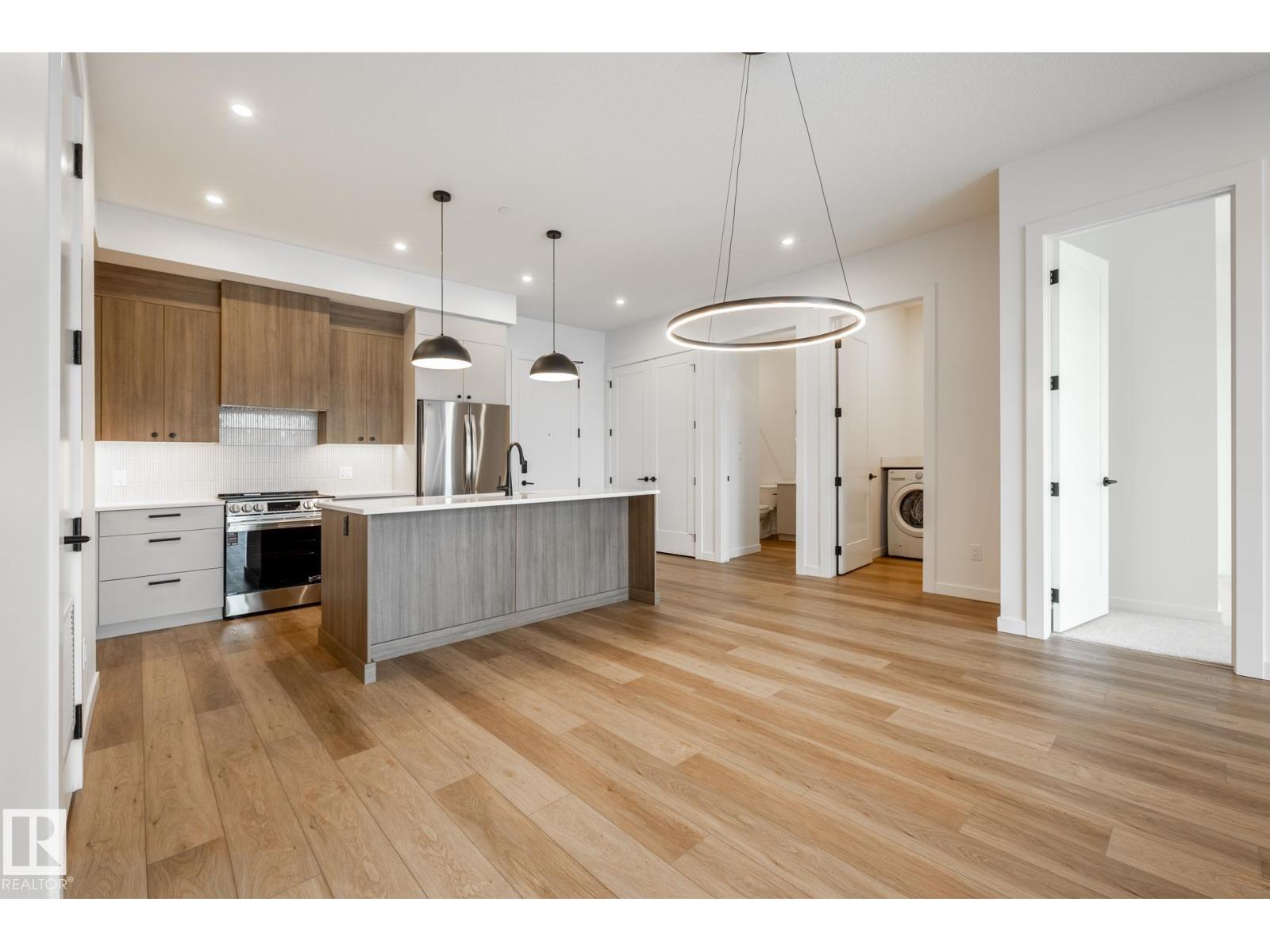 Property photograph 20 for MLS E4513208
