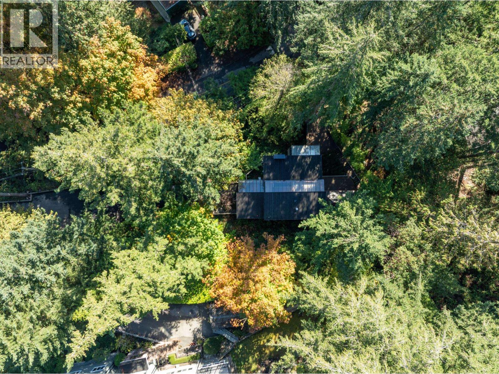 6915 Marine Drive, West Vancouver — photo 4