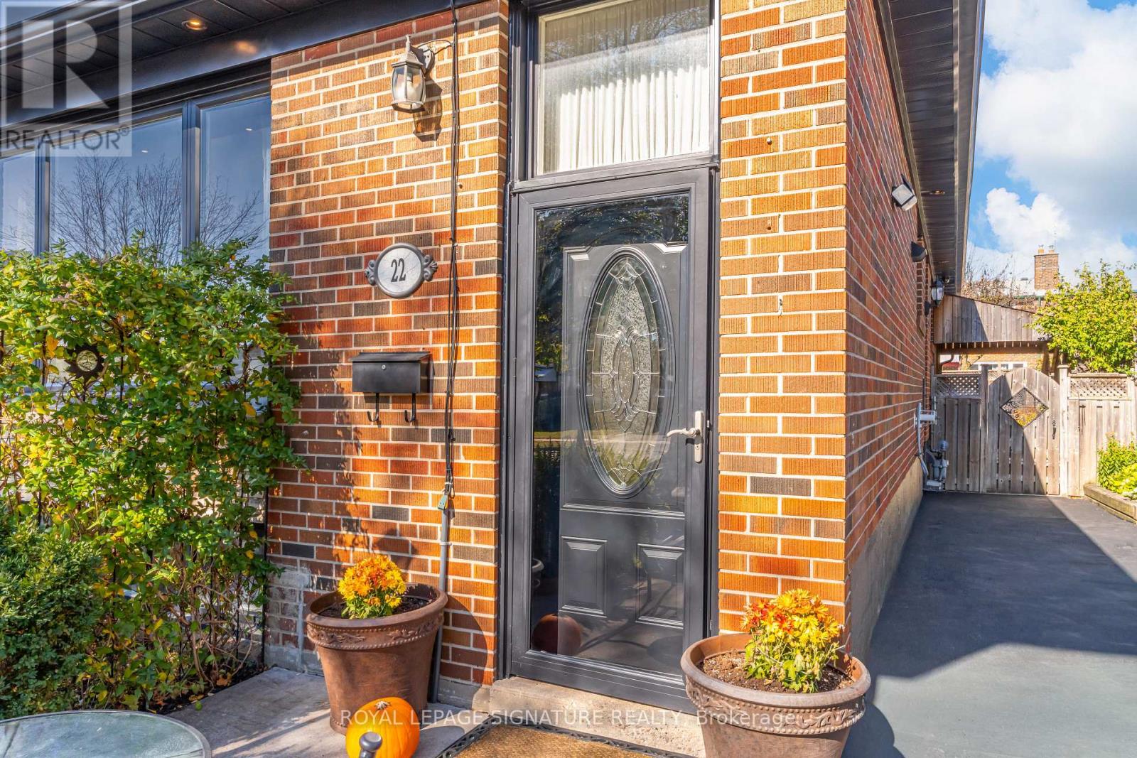 Photo of 22 PAINSWICK CRESCENT