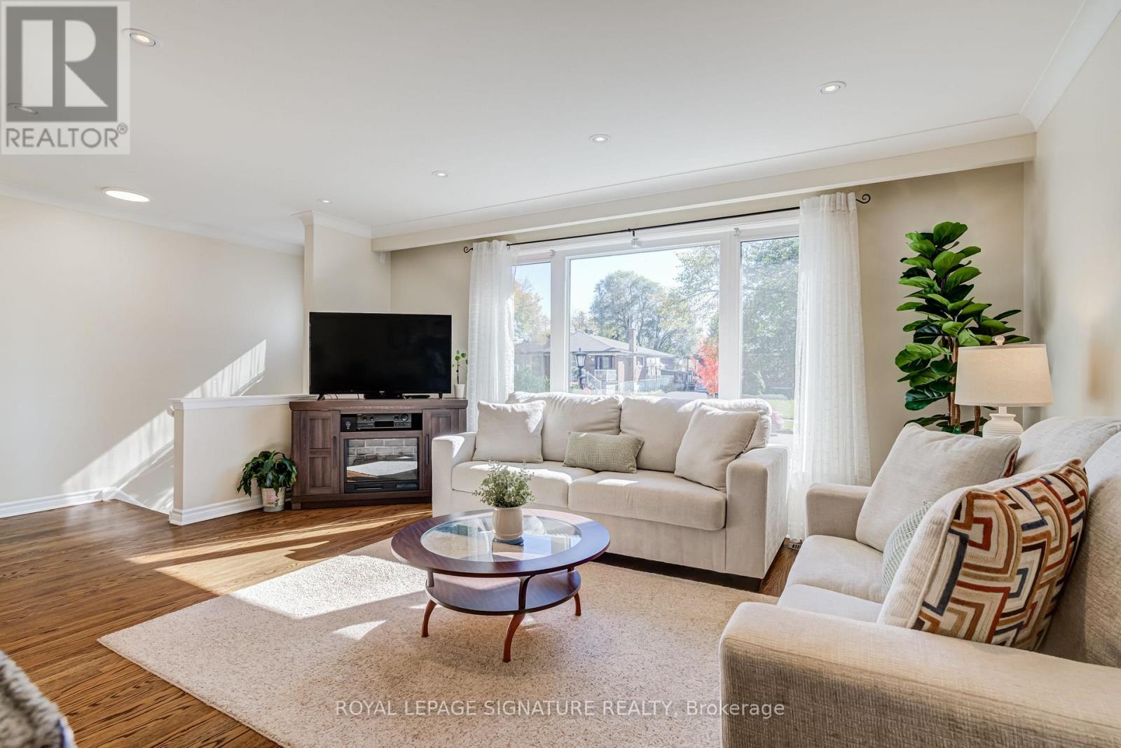 22 PAINSWICK CRESCENT, Toronto (Pleasant View) — photo 9
