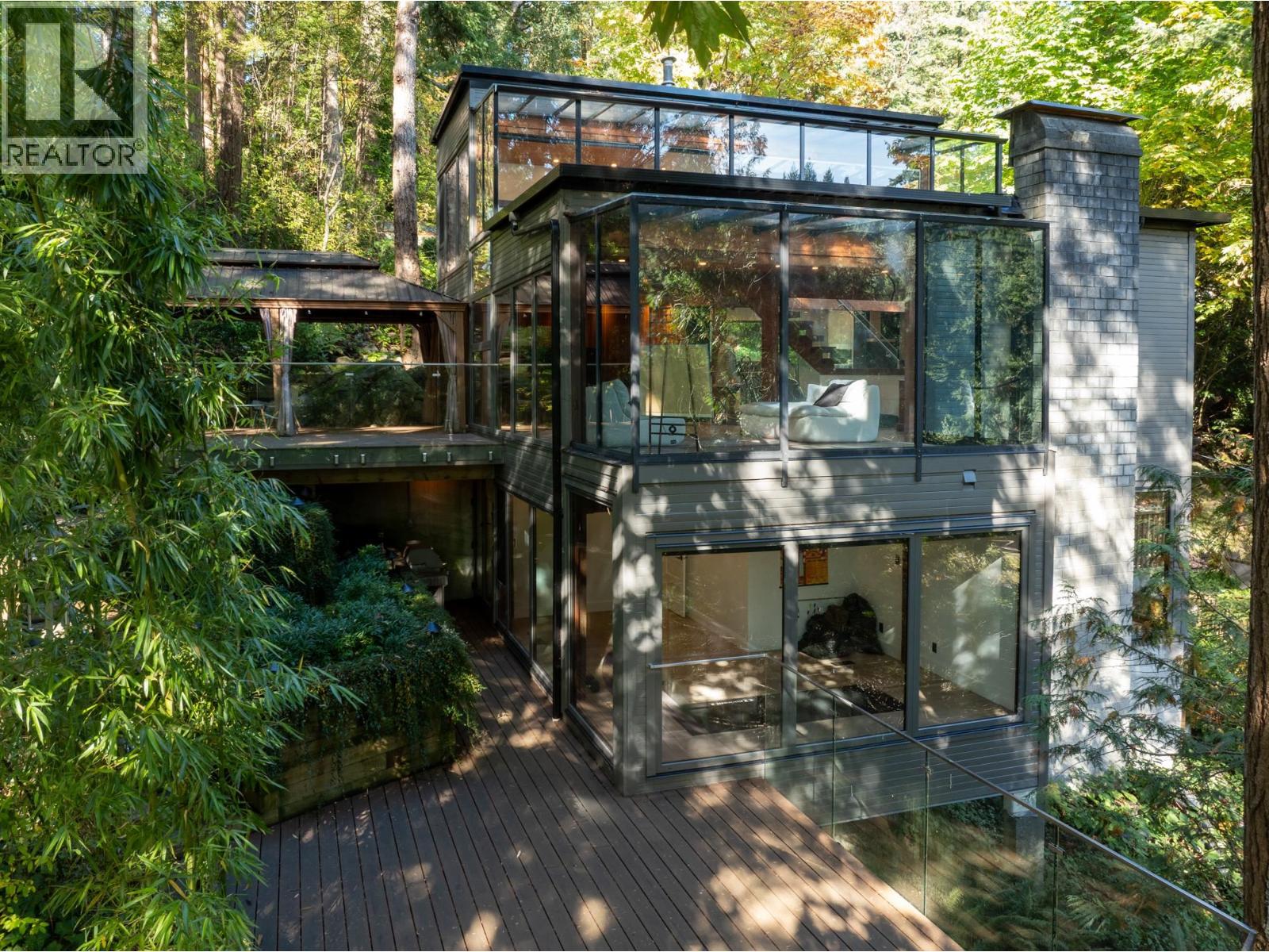 6915 Marine Drive, West Vancouver — photo 2