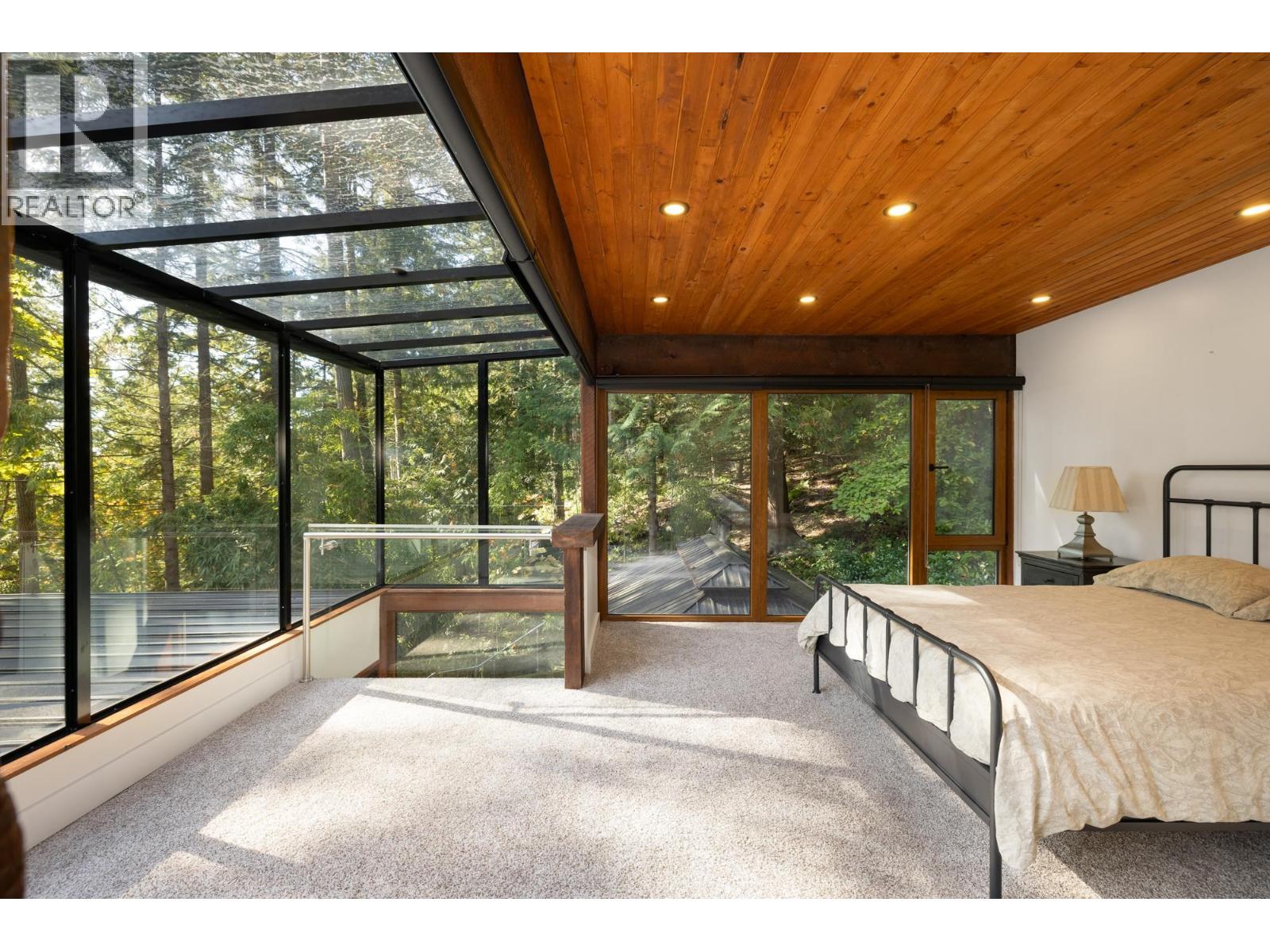 6915 Marine Drive, West Vancouver — photo 32