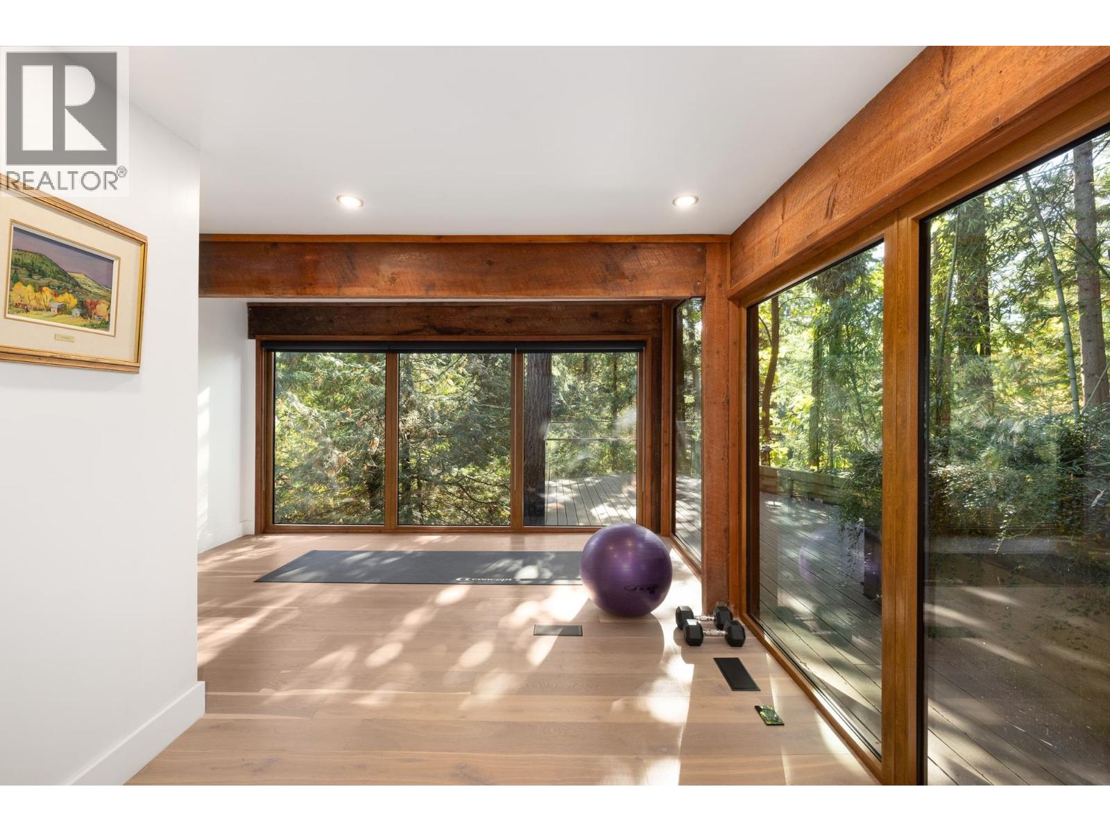 6915 Marine Drive, West Vancouver — photo 35