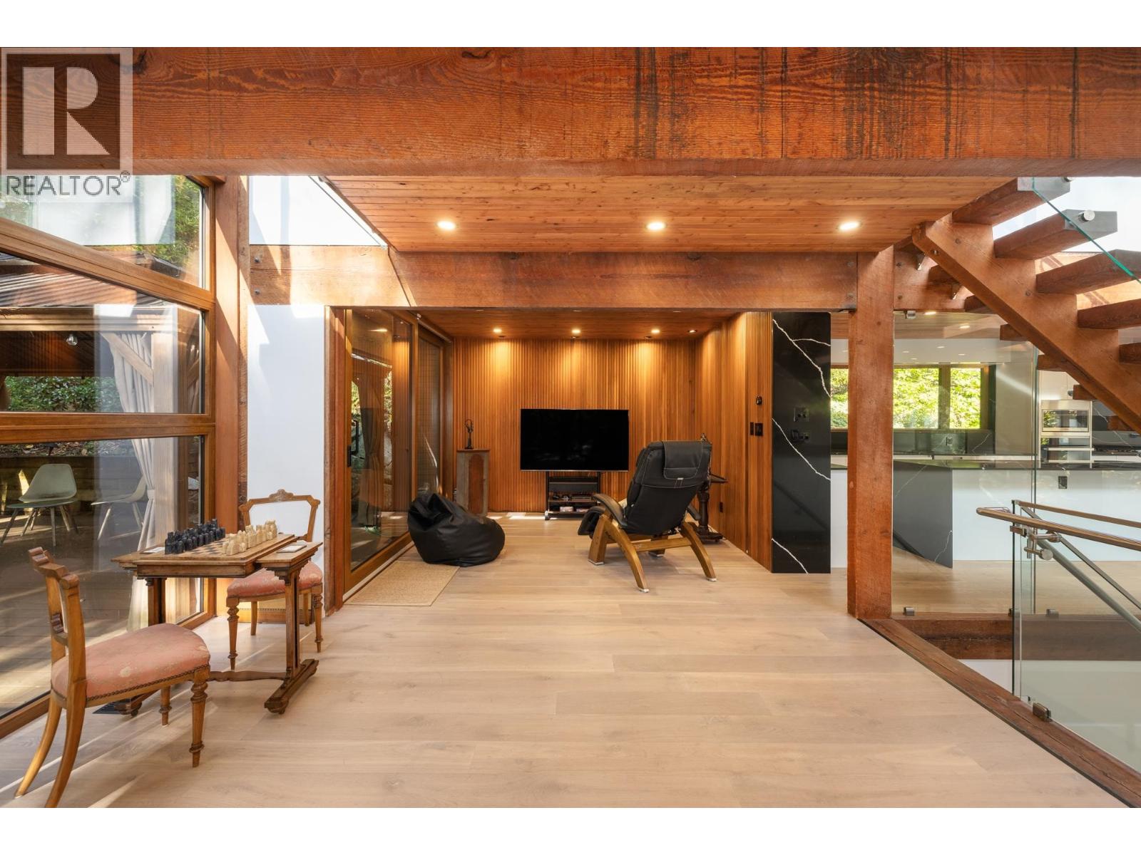 6915 Marine Drive, West Vancouver — photo 20