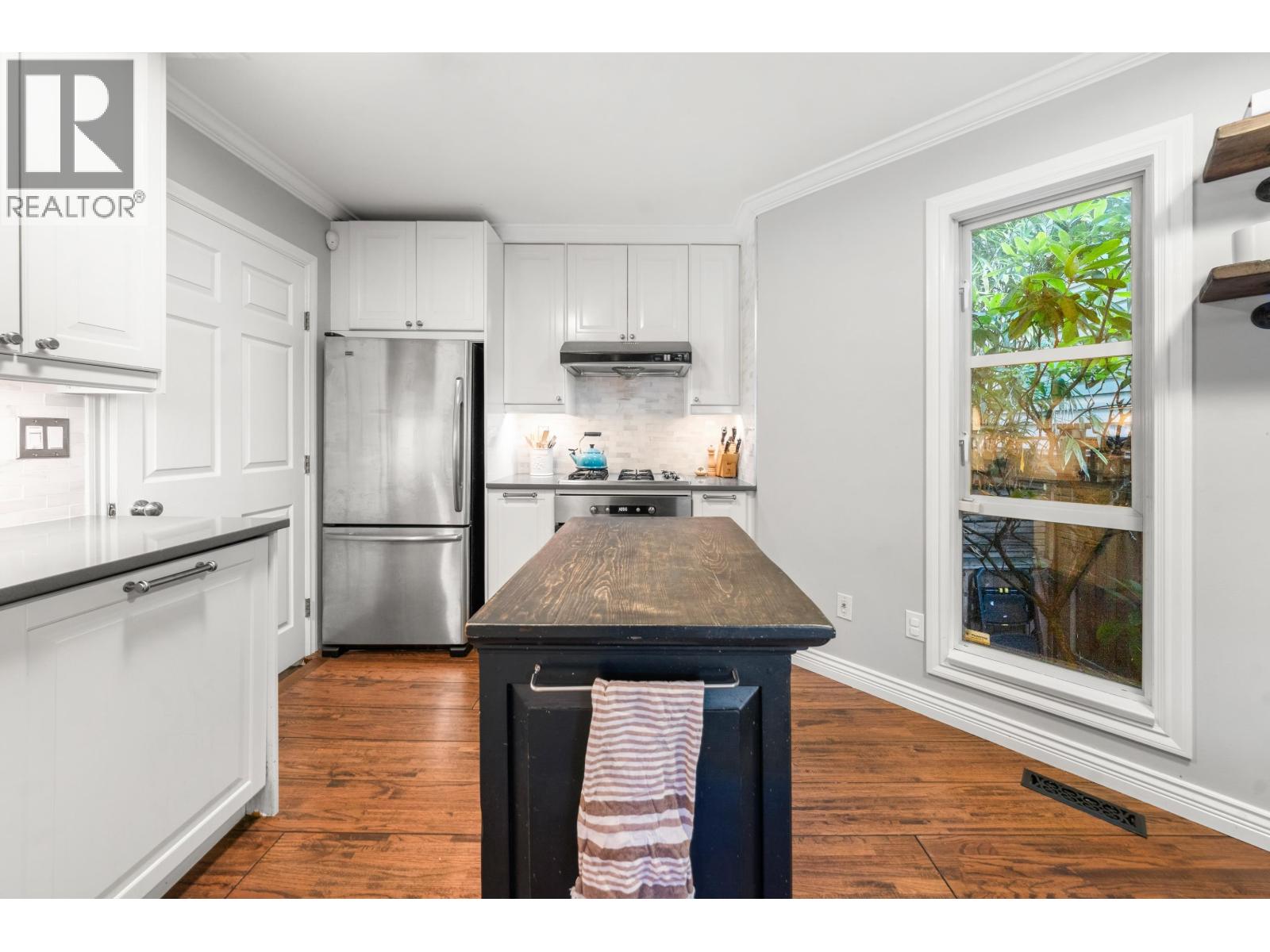 709 Prior Street, Vancouver — photo 8