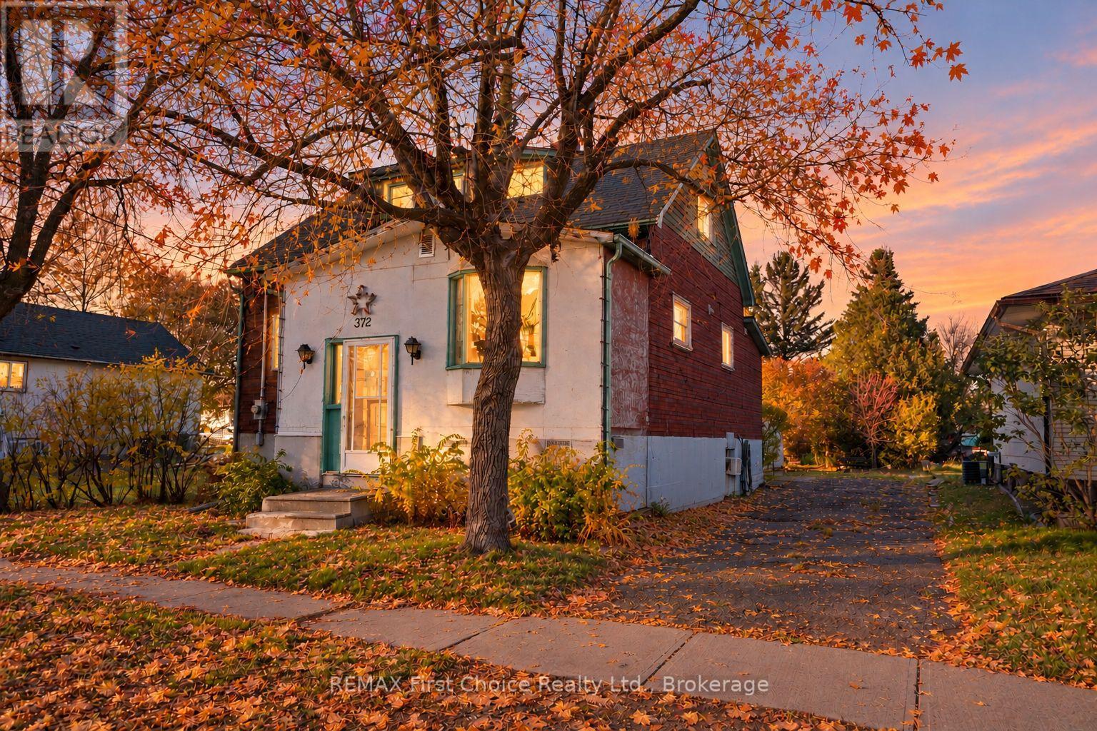 372 INCHIQUIN STREET, Thunder Bay