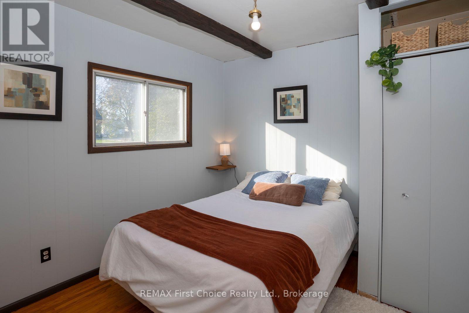 372 INCHIQUIN STREET, Thunder Bay — photo 3