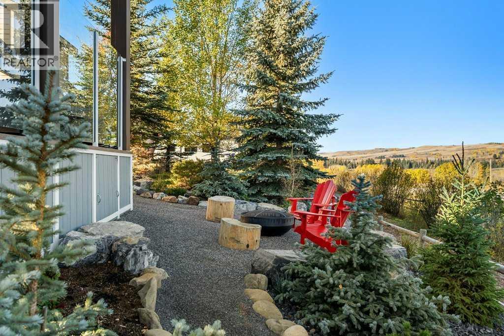 232 Cottageclub Crescent, photo 5 of 49
