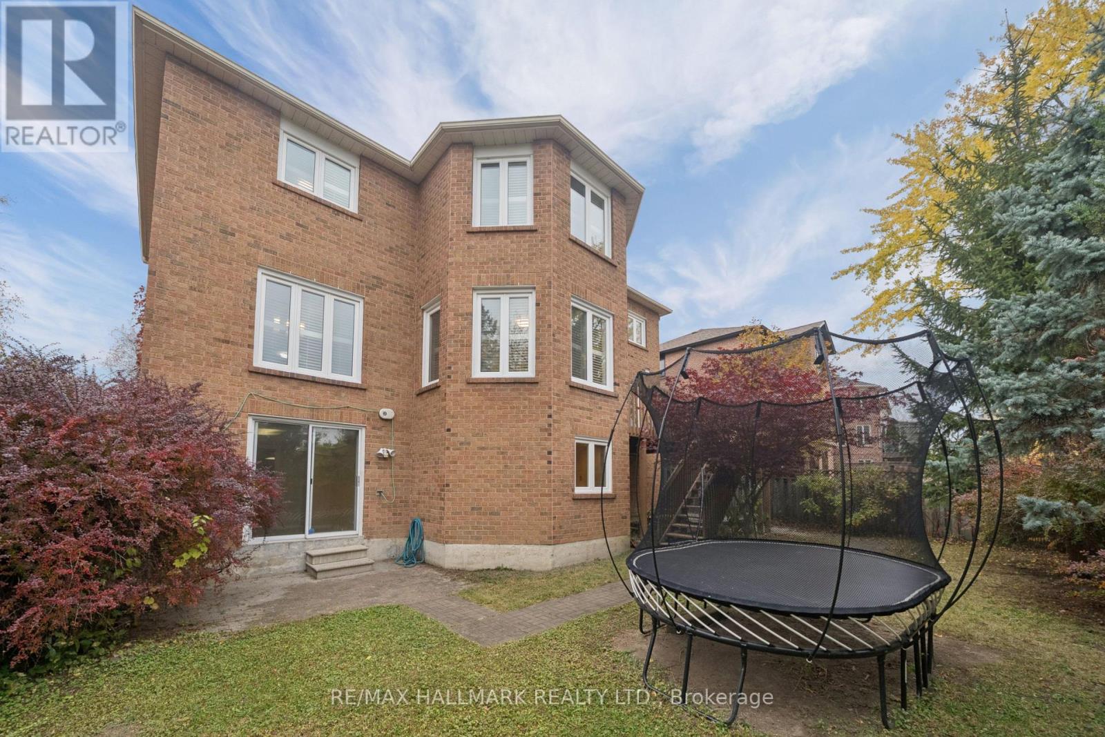 353 Rouge Hill Court, Pickering, ON photo 41