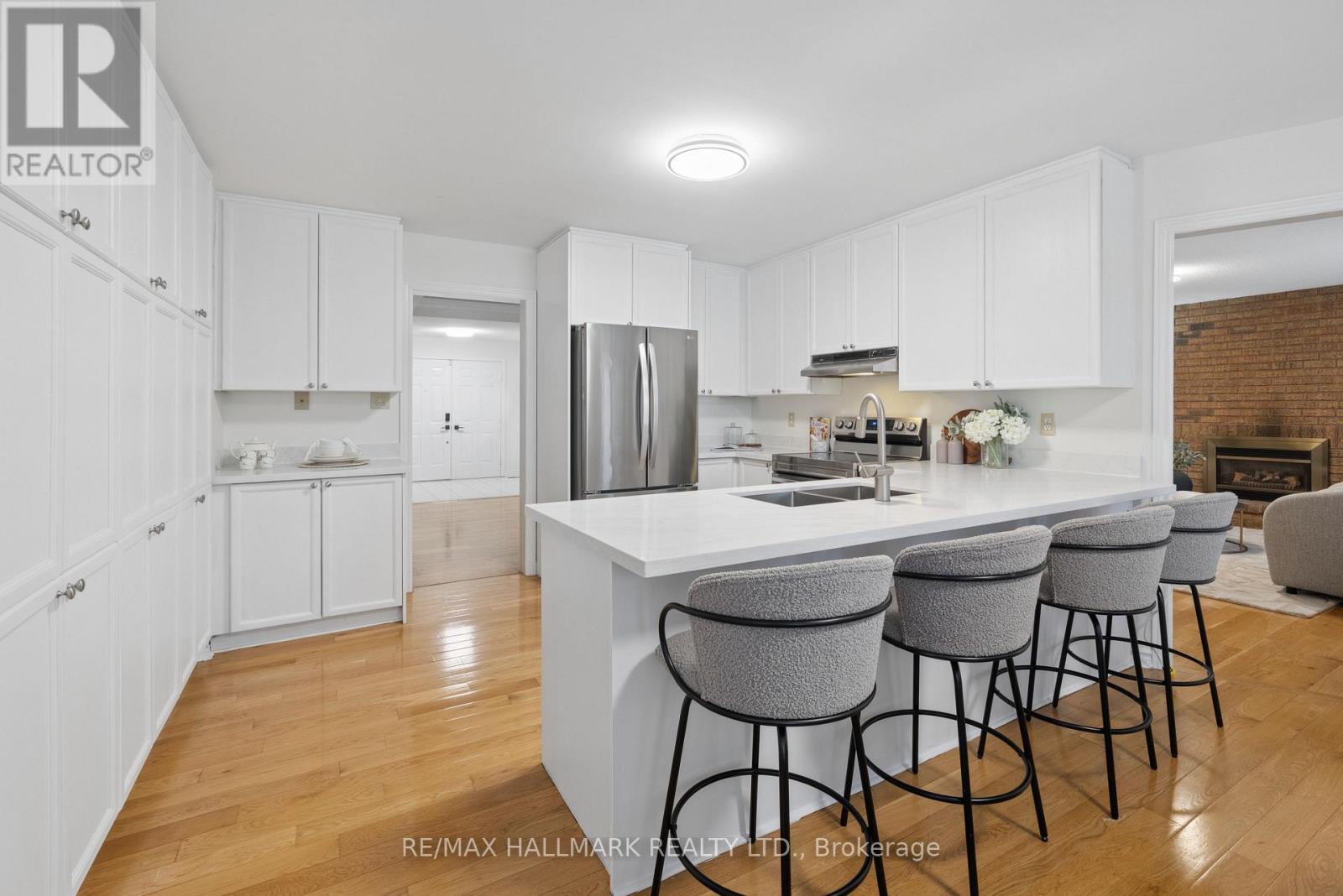 353 ROUGE HILL COURT, Pickering (Rougemount) — photo 9