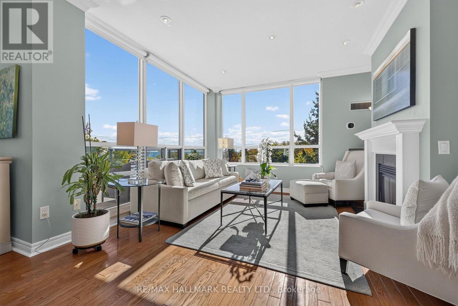 Photo of 410 - 9 BOARDWALK DRIVE