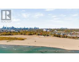 410 - 9 Boardwalk Drive, Toronto, ON M4L6T1 Photo 27