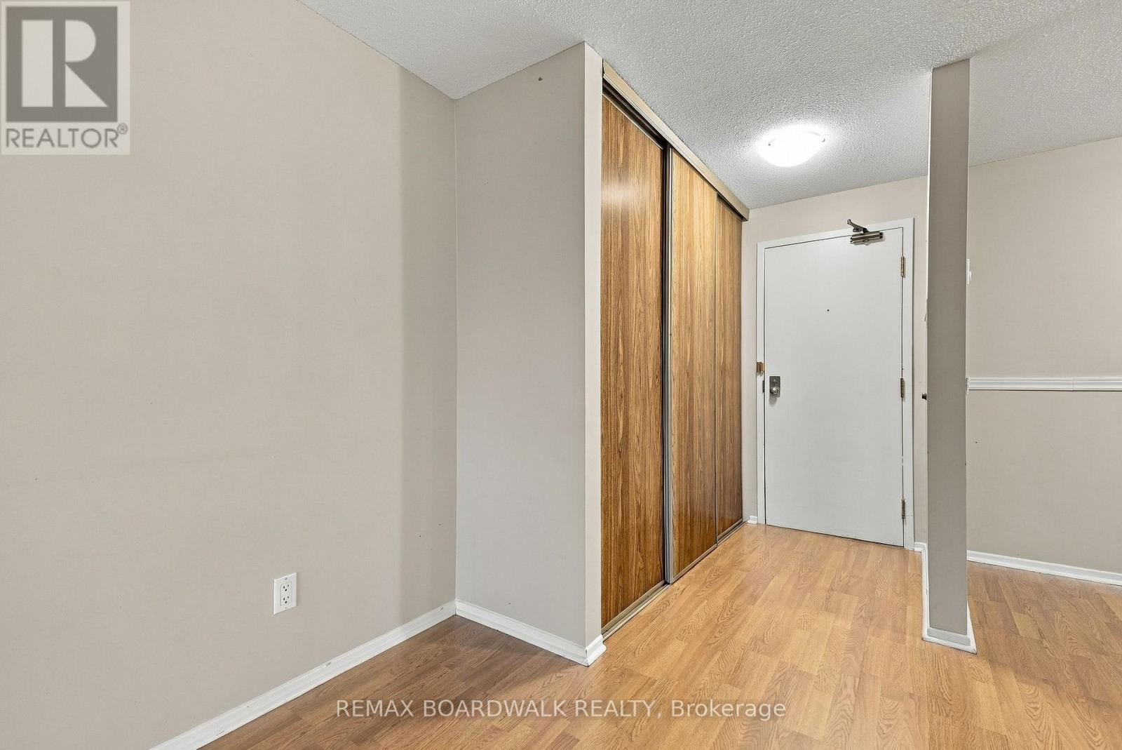 Foyer with large closet + owned water tank storage