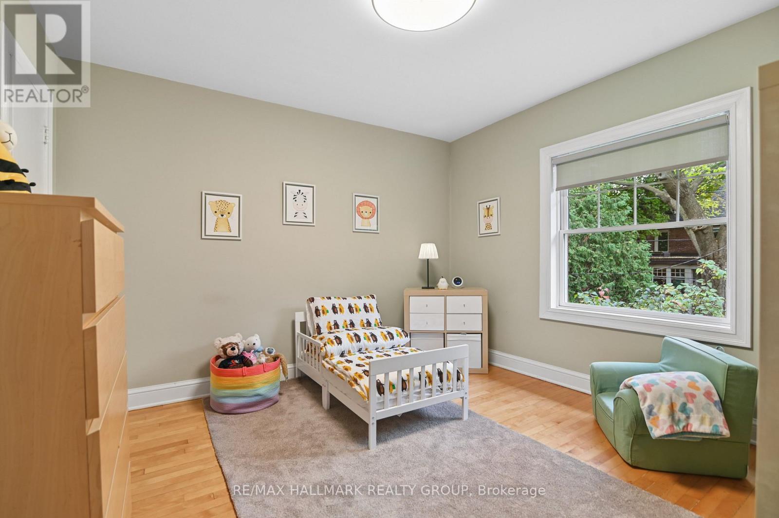2nd floor - Bedroom 2