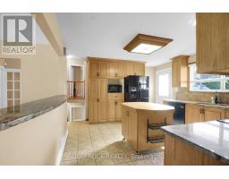 125 Beaver Ridge, Ottawa, ON K2E6E5 Photo 15