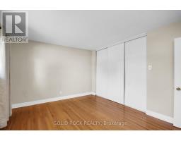 125 Beaver Ridge, Ottawa, ON K2E6E5 Photo 23