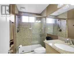125 Beaver Ridge, Ottawa, ON K2E6E5 Photo 34