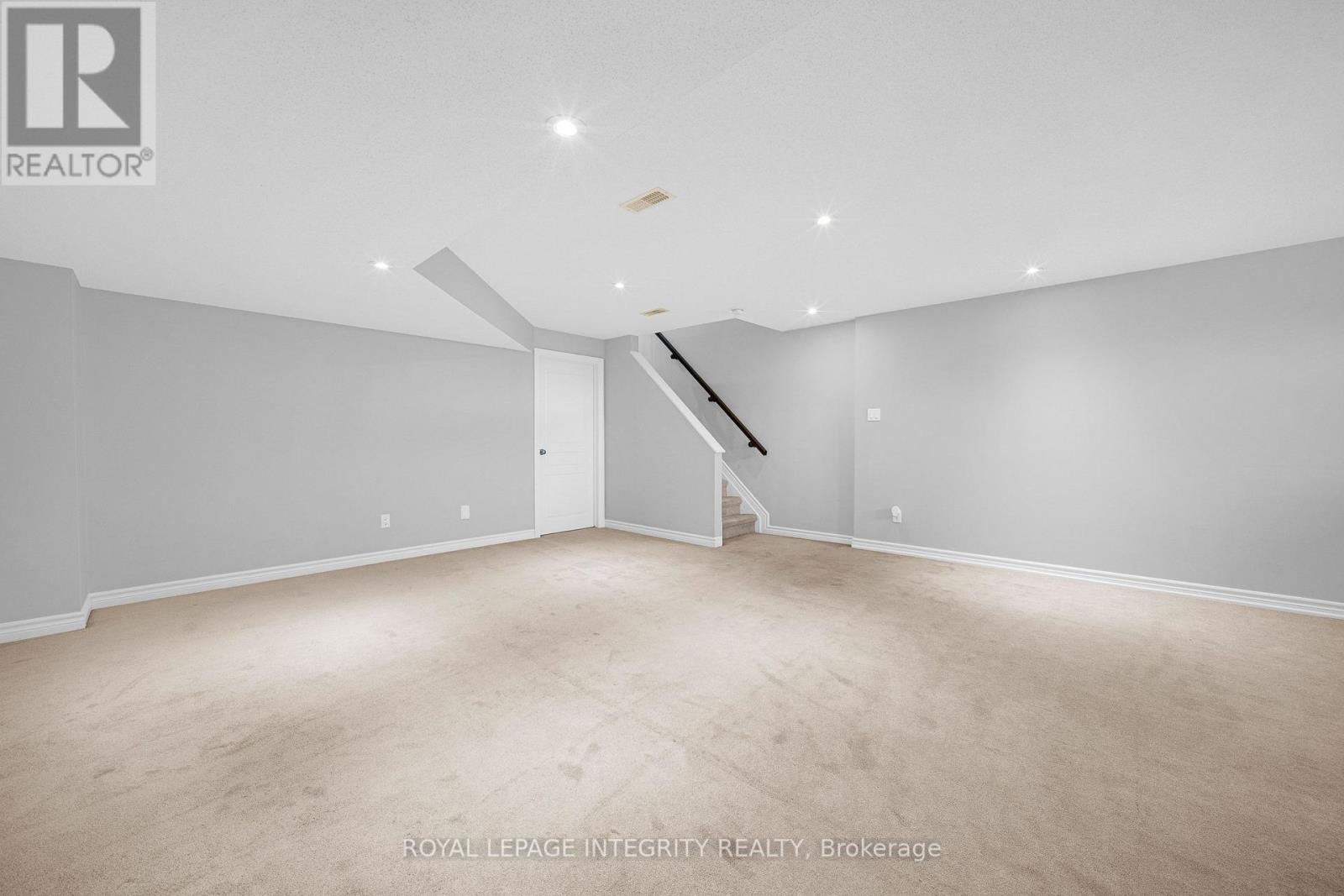 Commercial Properties for Sale in Ottawa – 104 WATCHHORN GROVE – By Peter Sagos - Image 35