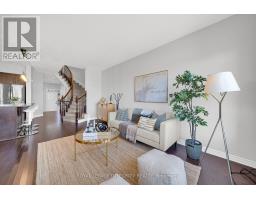 104 Watchhorn Grove, Ottawa, ON K1V2N2 Photo 8