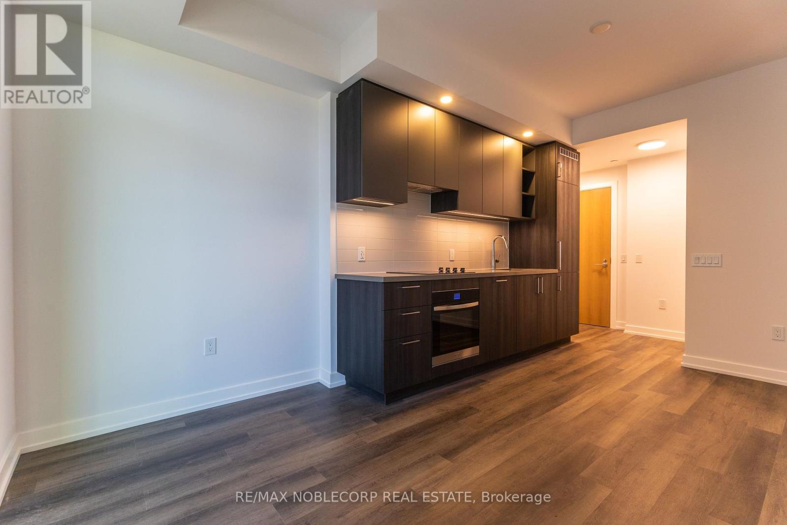 1707A - 5 MEADOWDALE ROAD, Vaughan (Concord) — photo 3