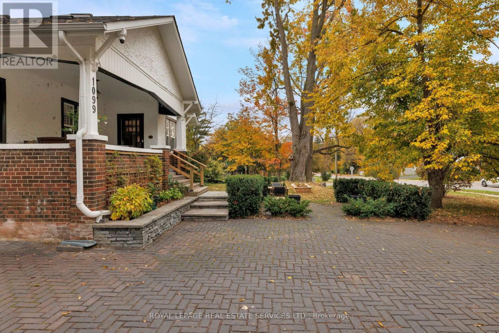 1099 Sixth Line, Oakville, ON photo 42