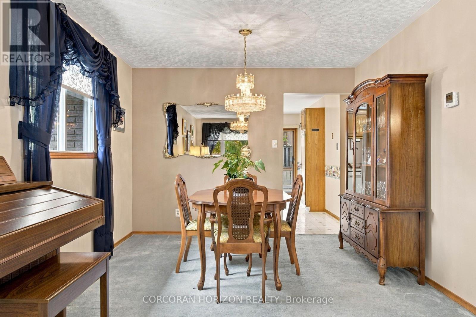 30 CARLYLE PLACE, Kitchener — photo 11