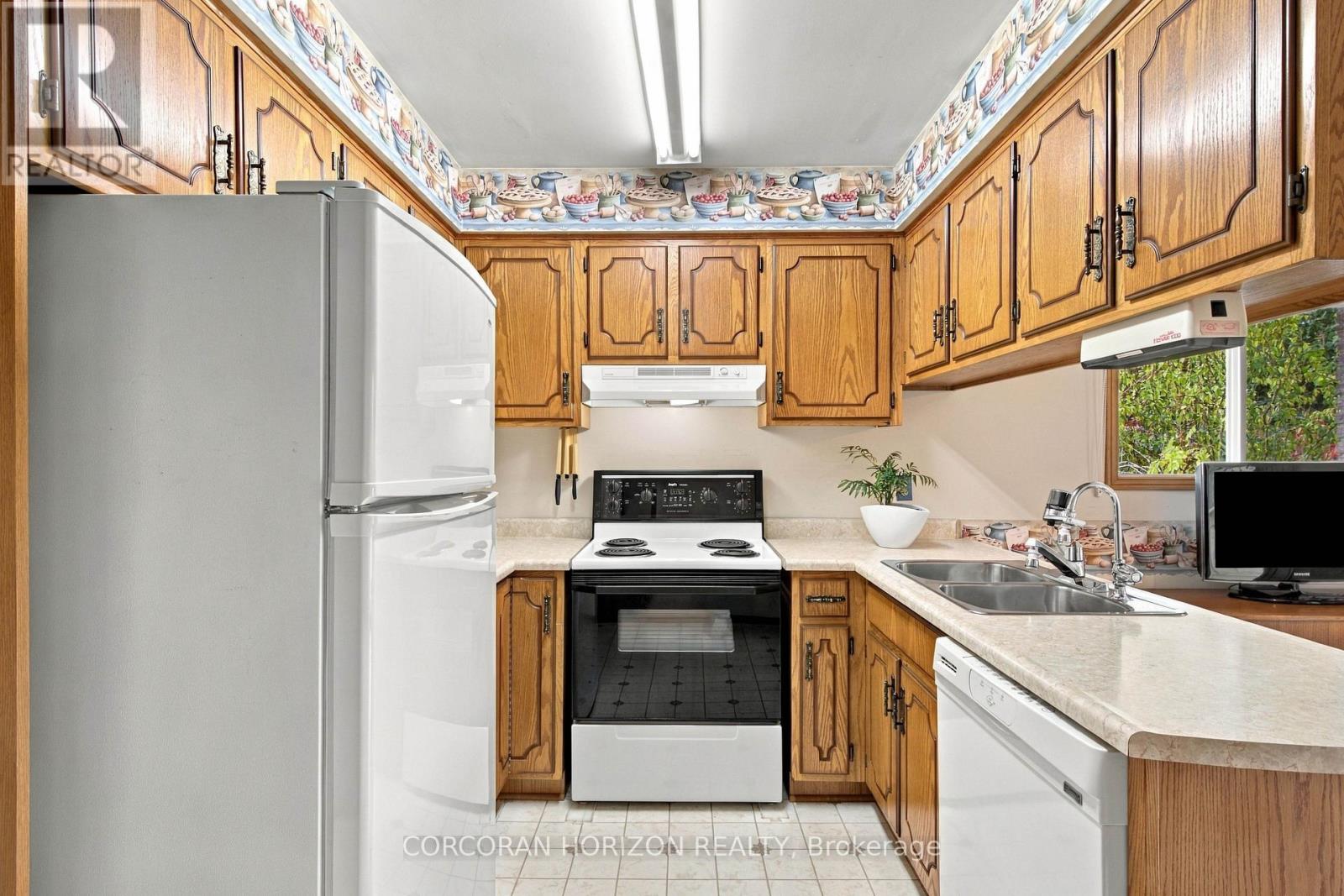 30 Carlyle Place, Kitchener, ON photo 14