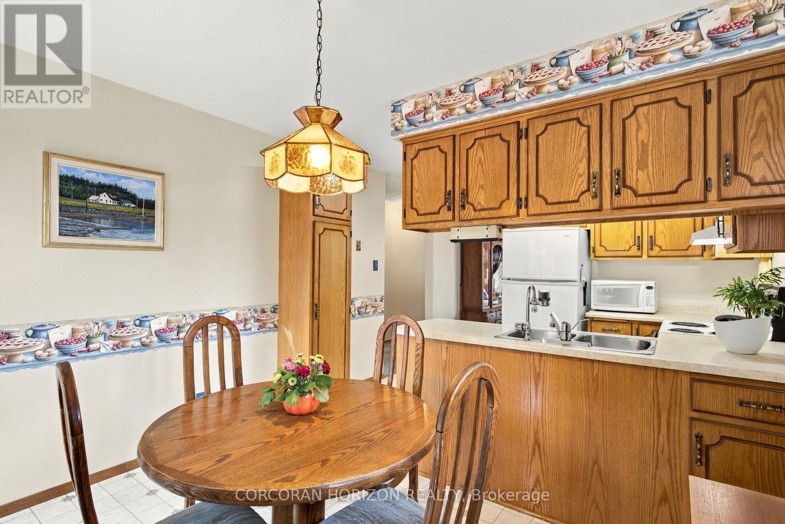 30 Carlyle Place, Kitchener, ON photo 18