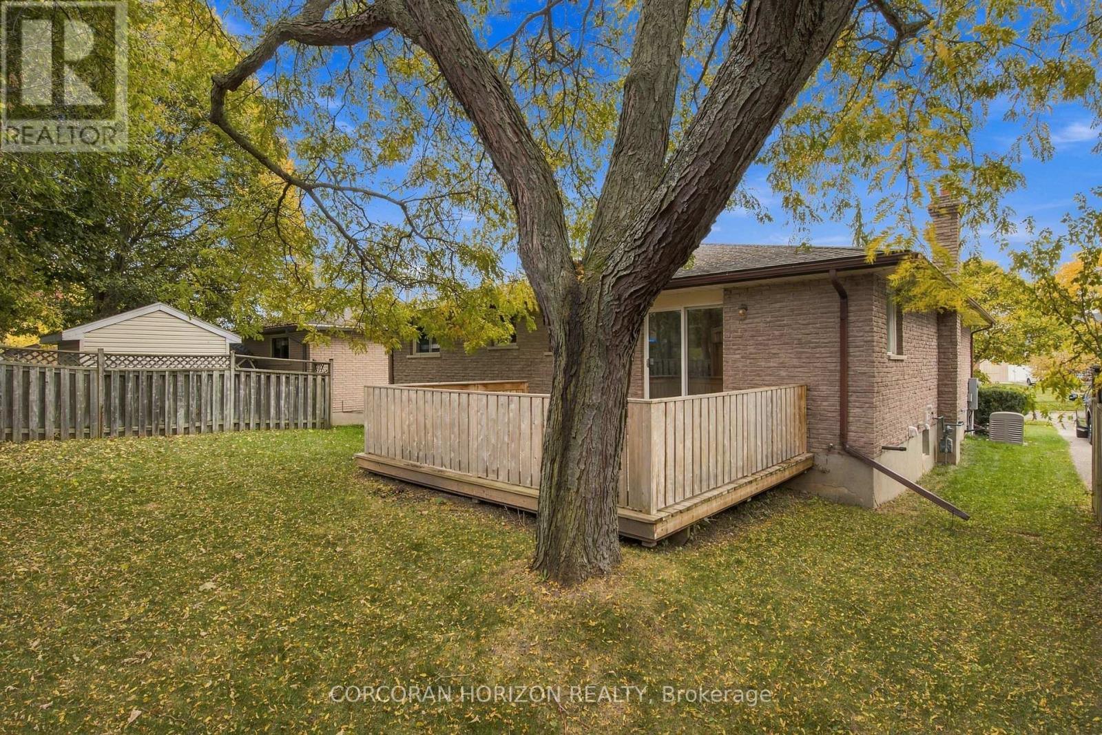 30 Carlyle Place, Kitchener, ON photo 40
