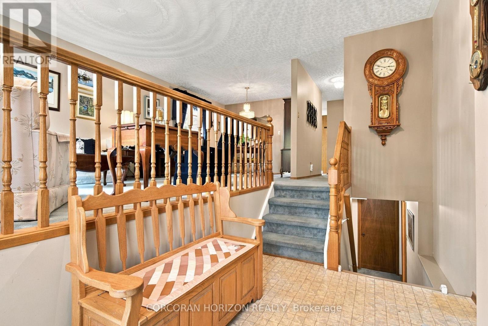 30 CARLYLE PLACE, Kitchener — photo 7