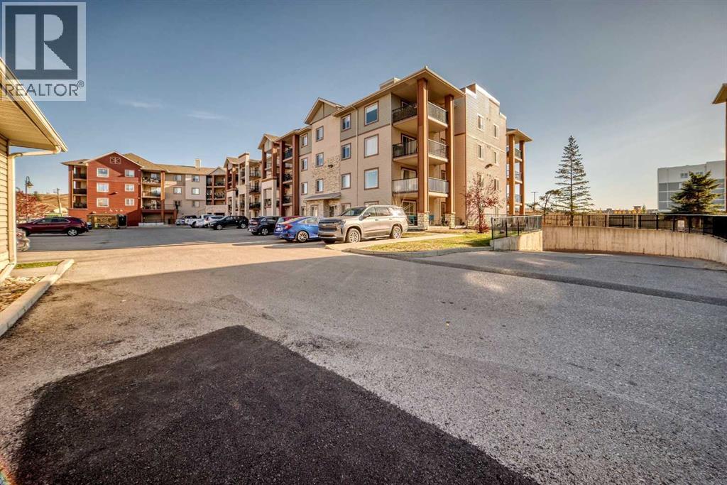 1420, 505 Railway Street W, photo 32 of 33