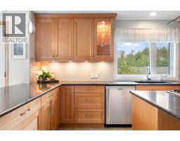 Kitchen - 31 Biggar Heights Bay, Rural Rocky View County, AB T3R1H4 Photo 7