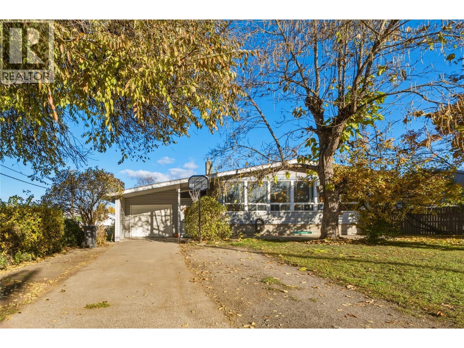 Property for sale at 2140 Rosedale Avenue