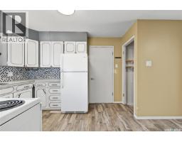 929 Hall Street W, Moose Jaw, SK S6H2S3 Photo 12