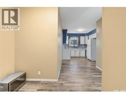 929 Hall Street W, Moose Jaw, SK S6H2S3 Photo 18