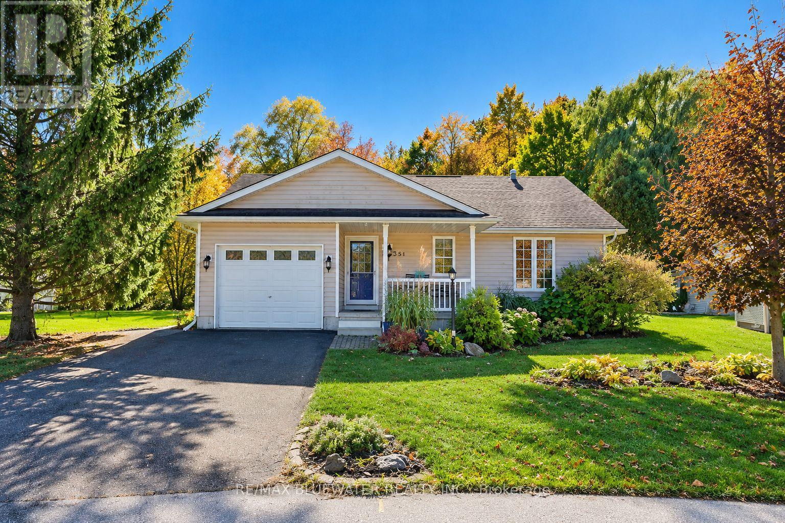 351 SHANNON BOULEVARD, South Huron (Stephen)
