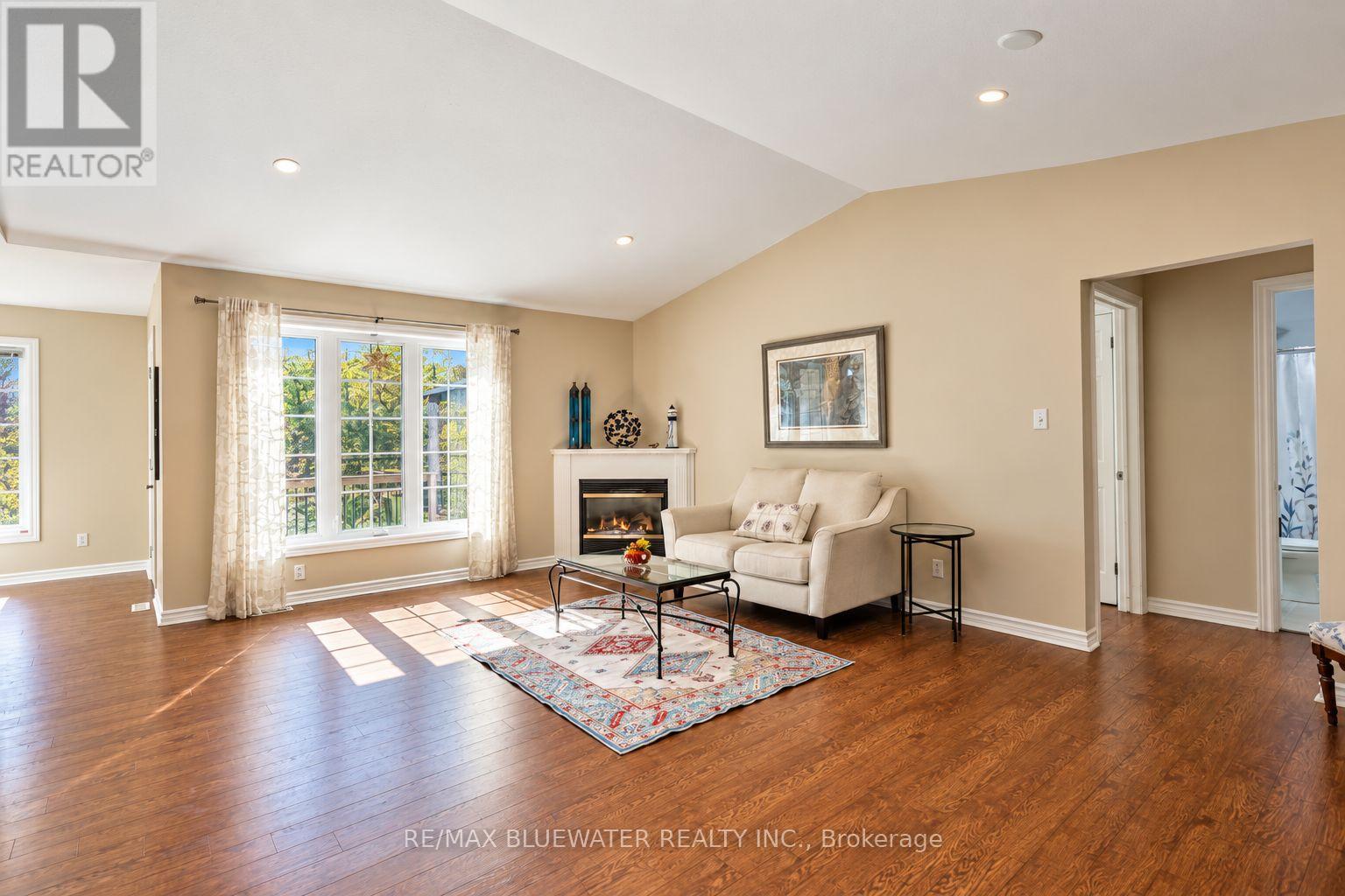351 SHANNON BOULEVARD - 17