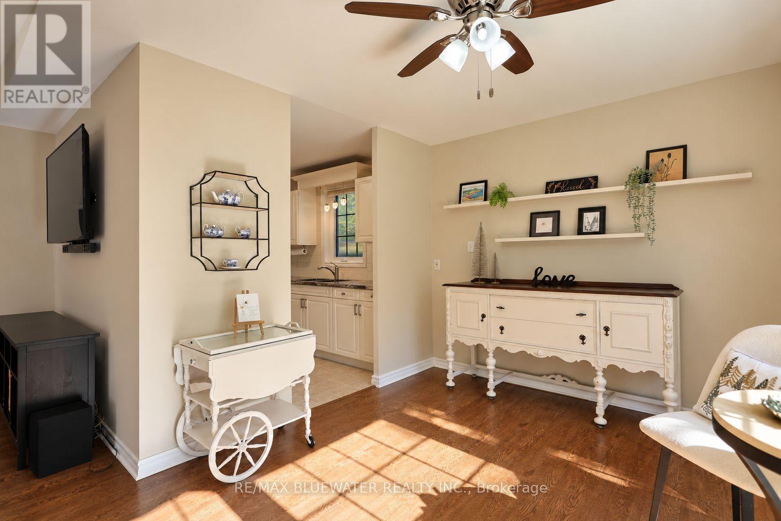 351 SHANNON BOULEVARD - 22