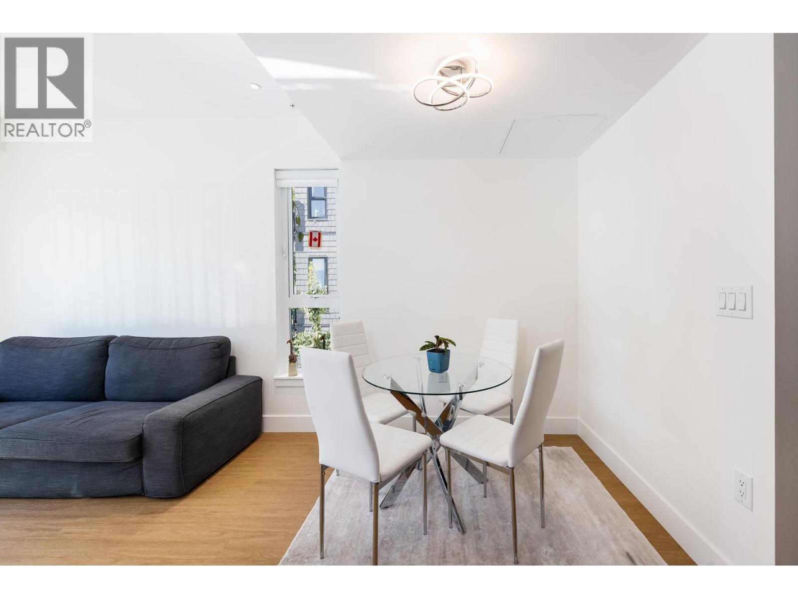 204 2235 E Broadway Street, Vancouver — photo 8