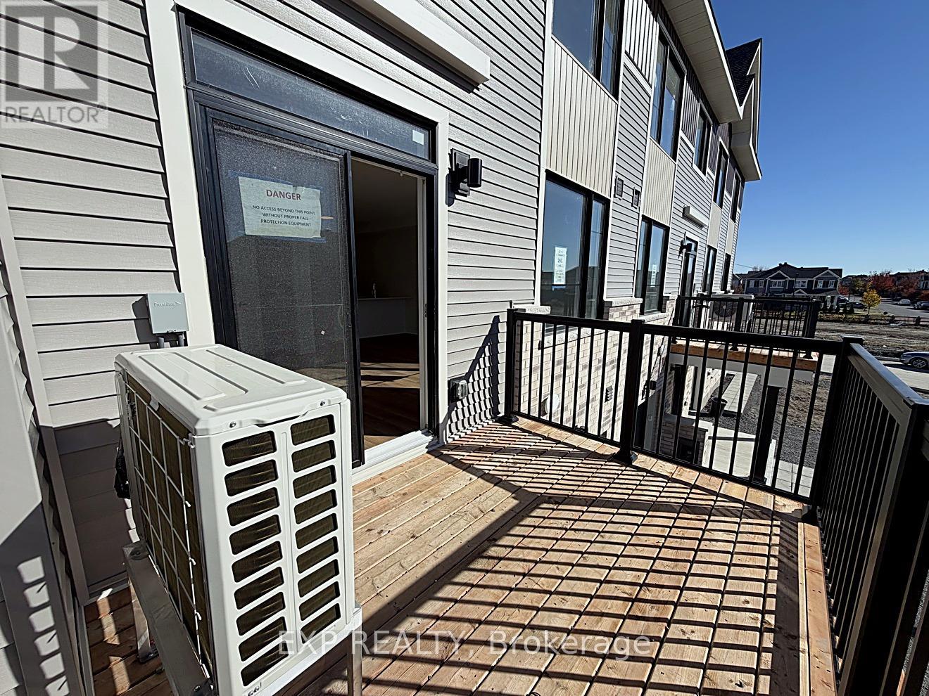 633 MOONGLADE CRESCENT, Ottawa — photo 12