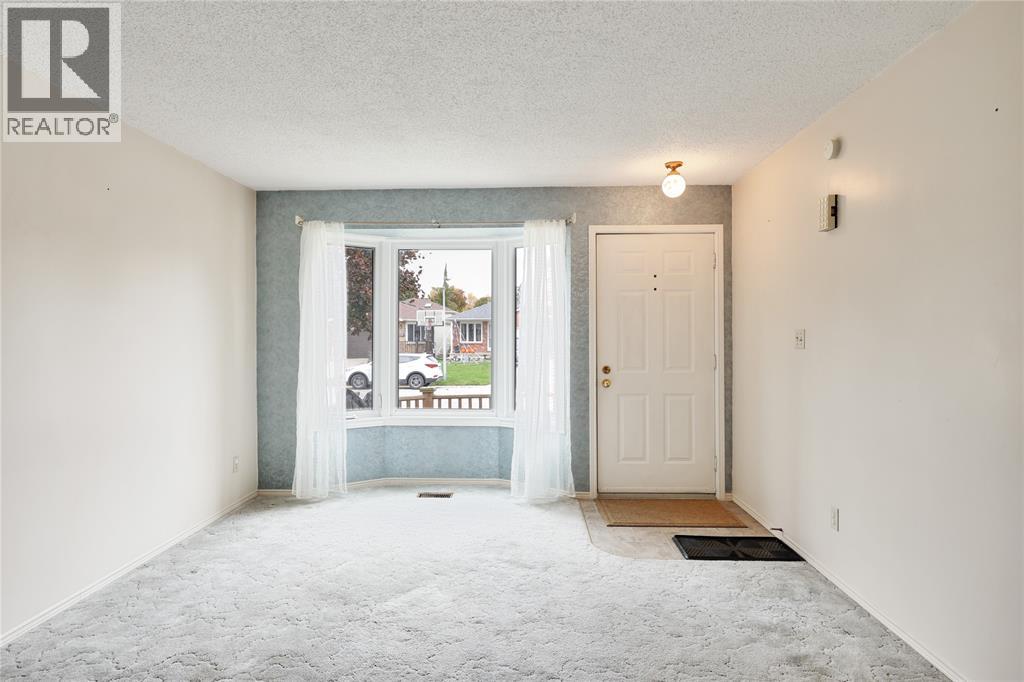 1276 Thistledown AVENUE, Sarnia — photo 9