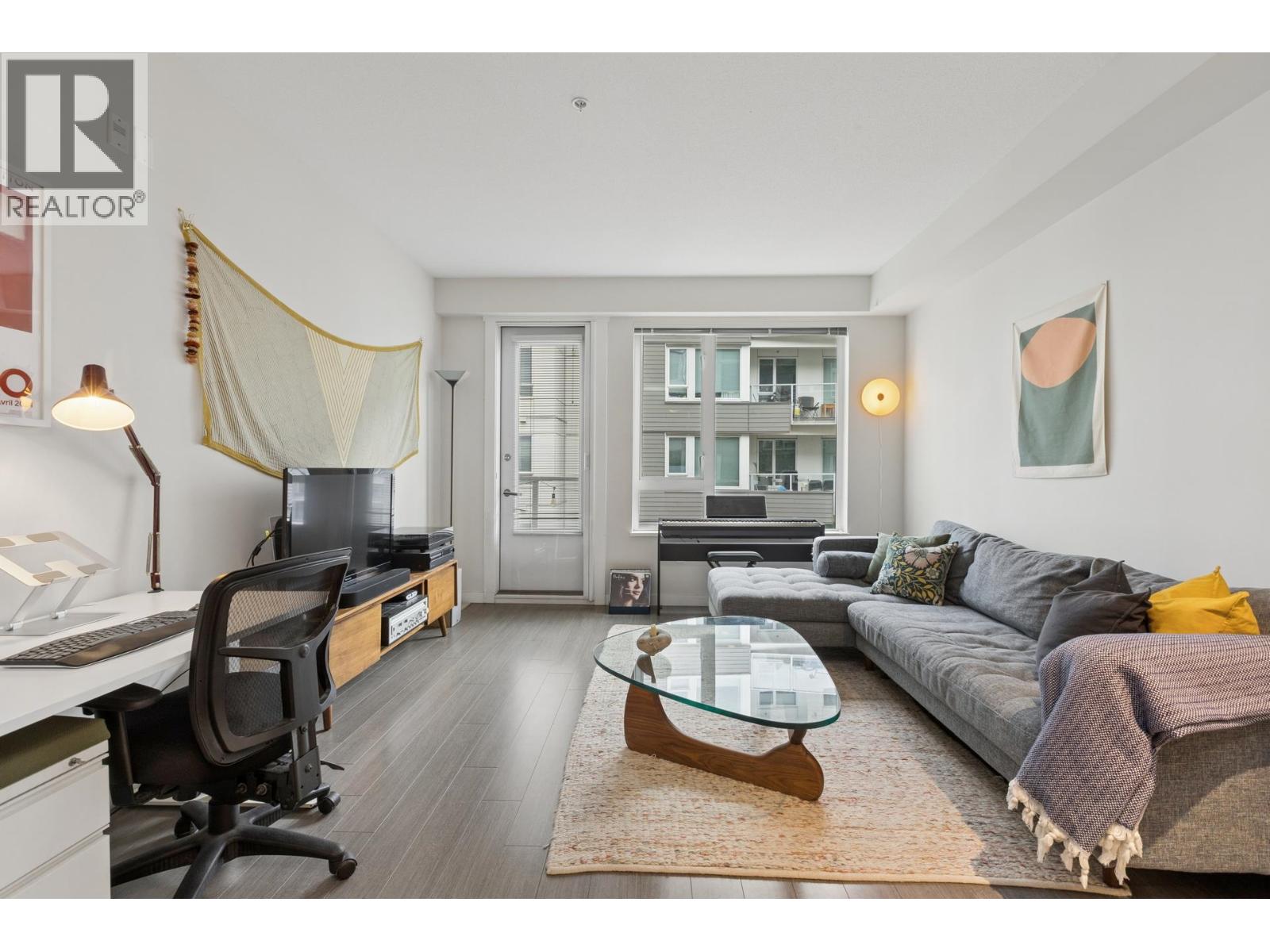 301 277 West 1ST Street, North Vancouver