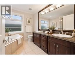 4205 Atlin Street, Vancouver, BC V5R2B8 Photo 15