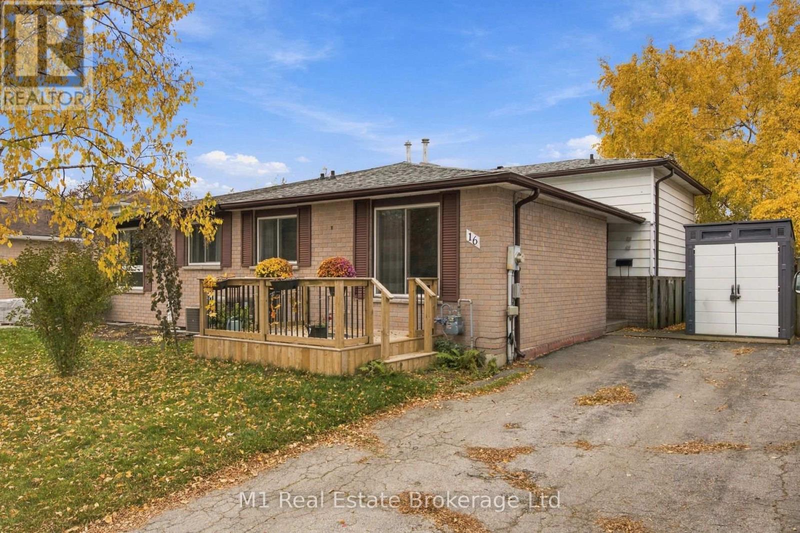 16 ELIOT PLACE, Guelph (Grange Road)