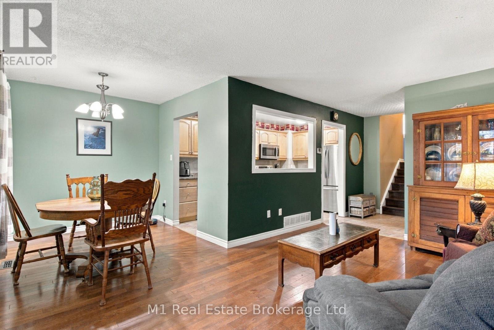 16 ELIOT PLACE, Guelph (Grange Road) — photo 10