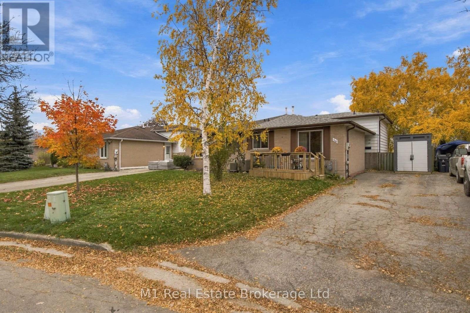 16 ELIOT PLACE, Guelph (Grange Road) — photo 2