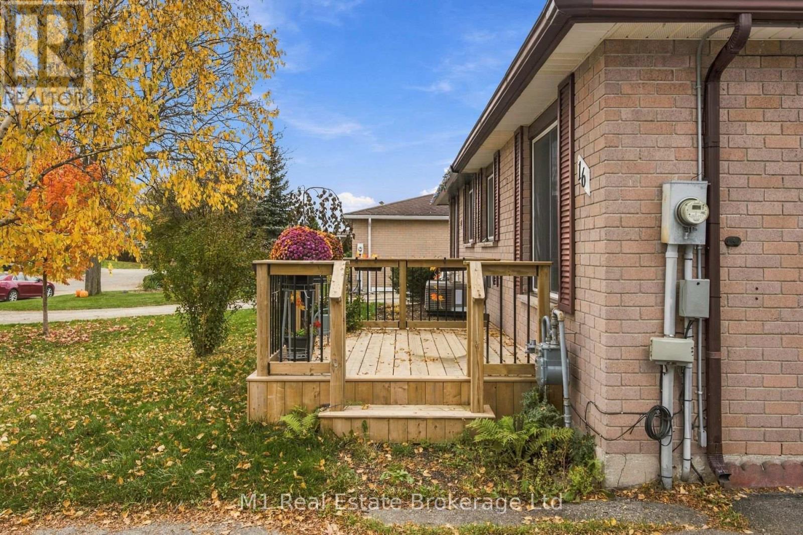 16 ELIOT PLACE, Guelph (Grange Road) — photo 3