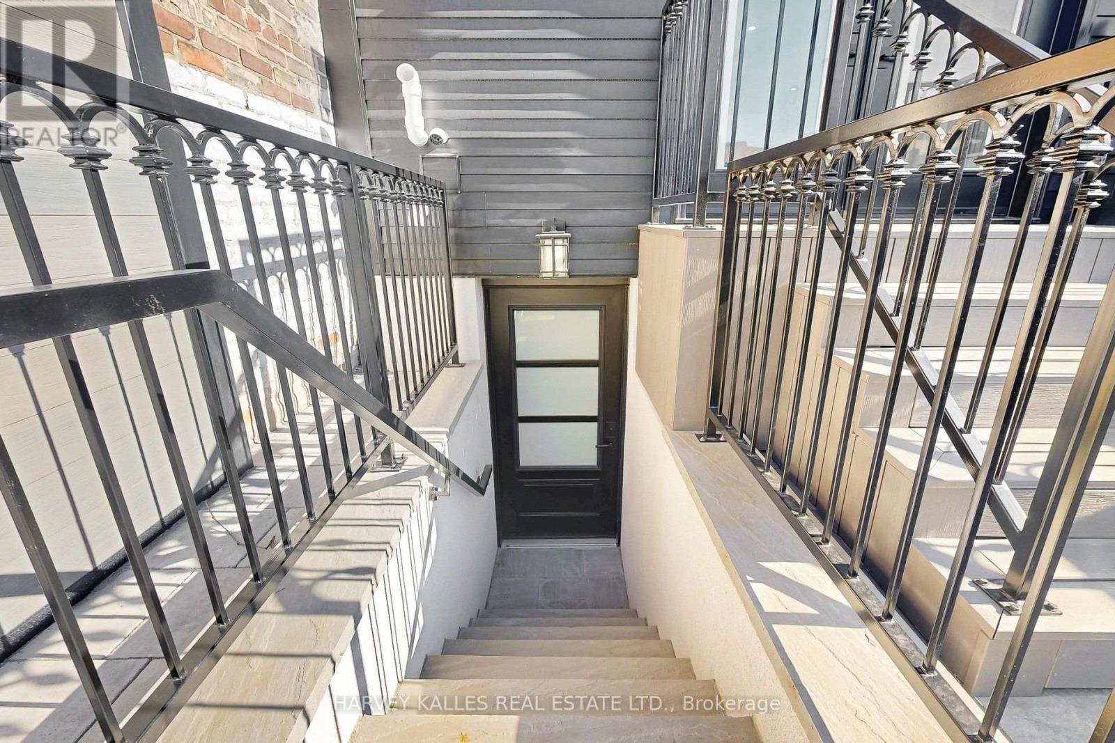262 Euclid Avenue, Toronto, ON photo 43